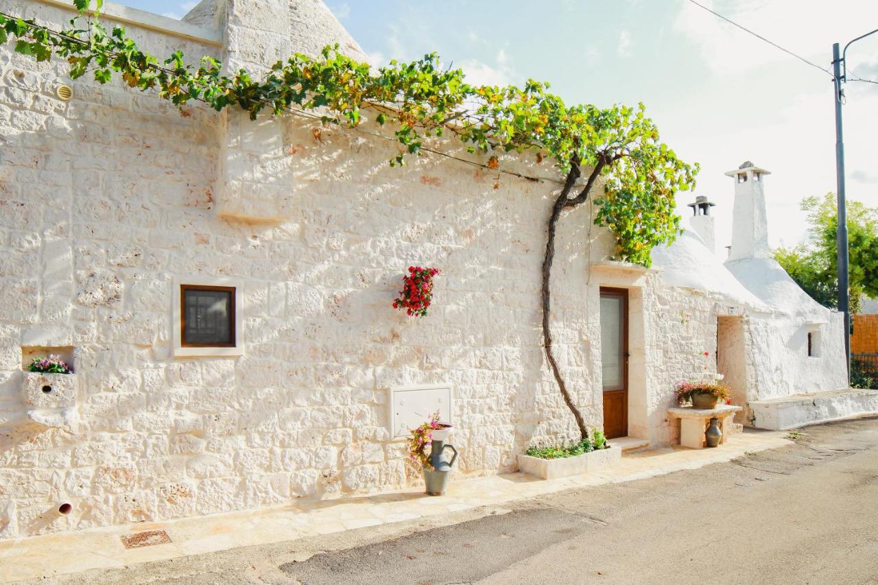 Villa Trulli Borgo Lamie à Locorotondo Extérieur photo